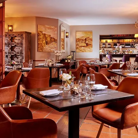 The Royal Marine Guest 酒店 基尔基