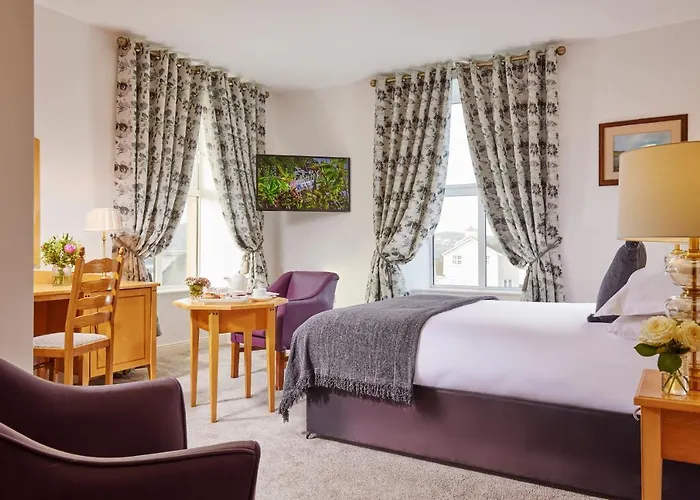 The Royal Marine Guest Hotel *